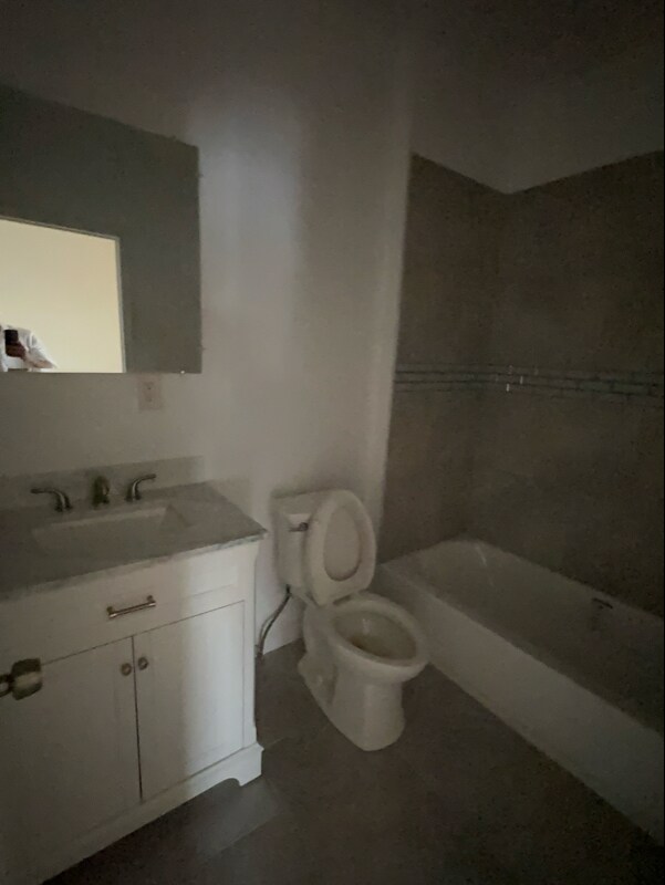 Photo - 826 S 15th St Unidad 3R