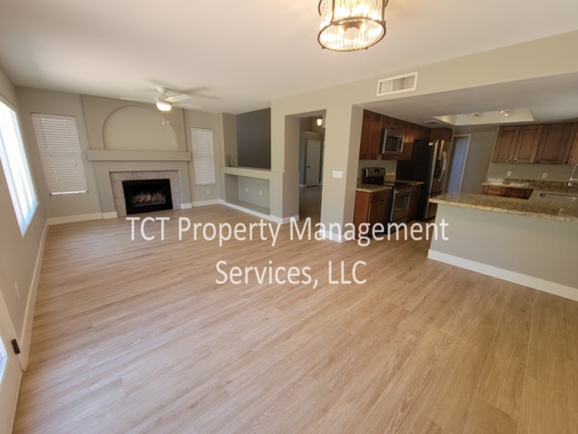 Photo - Great 3 Bedroom with Grass Backyard!