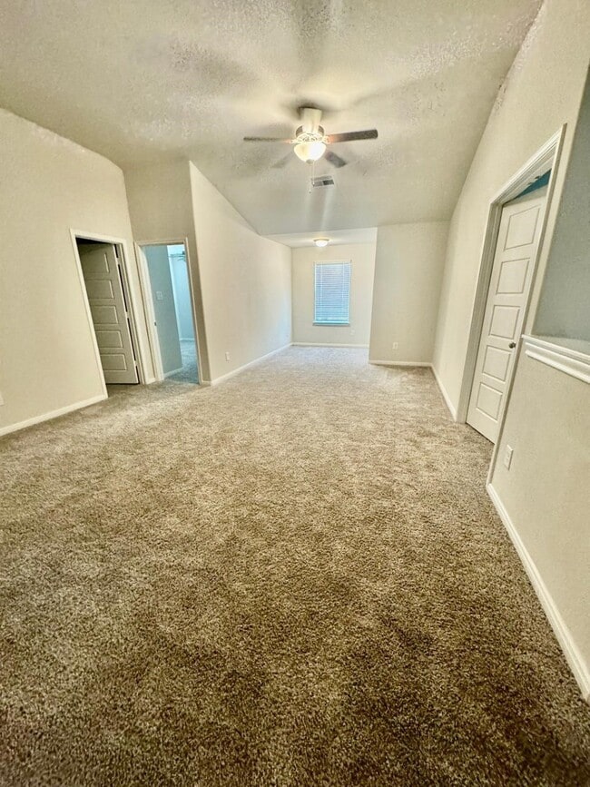Photo - 4407 Pale Fox Ln