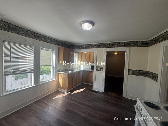37 Tyler Ave