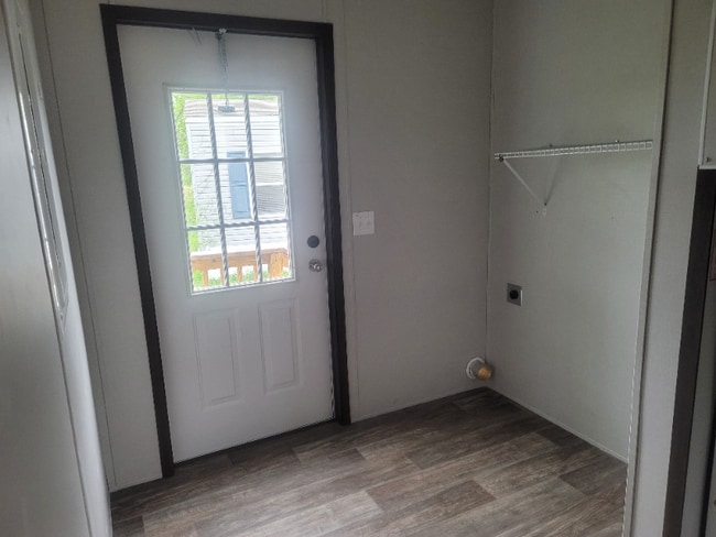 Photo - 144 Hollywood Blvd