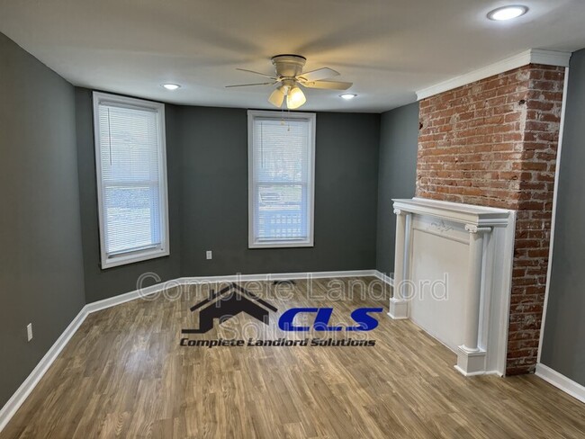 Photo - 702 S 8th St Condo
