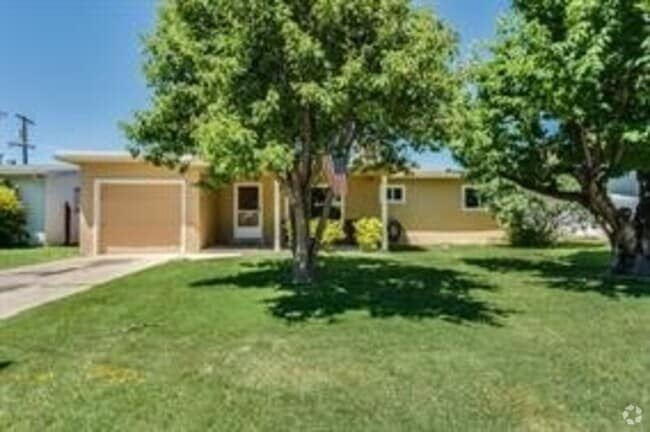 Building Photo - 1234 Bonito Ave Rental