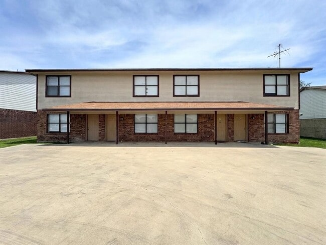 Photo - 1210 Monroe Loop Unidad Apt A
