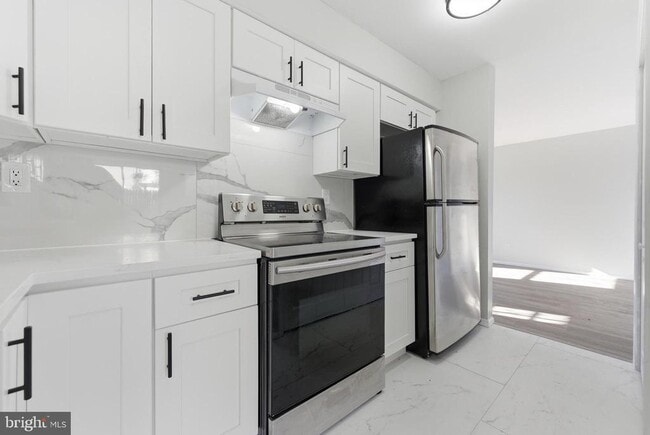 Photo - 111 Presidential Dr