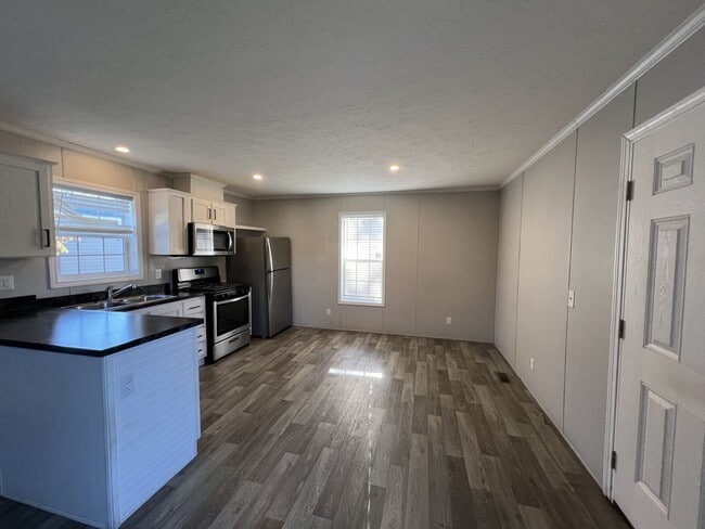 Photo - 58 Joymar Dr