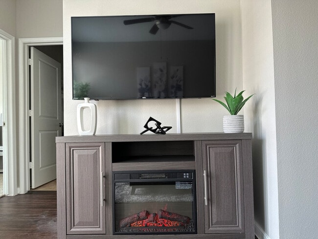 Photo - 800 W Sam Houston Pkwy N Unit ID1335680P