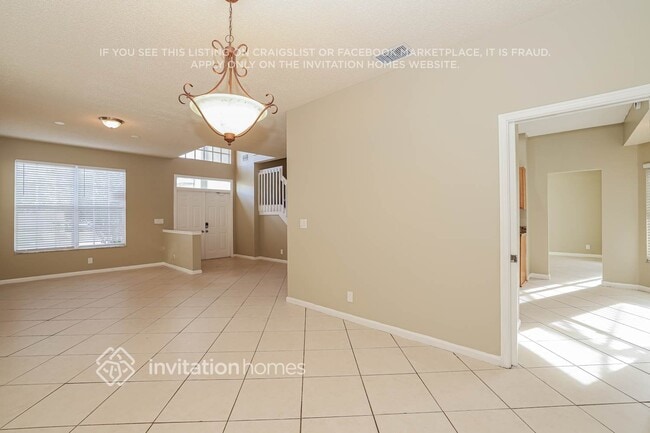 Photo - 1081 Fairfax Cir W