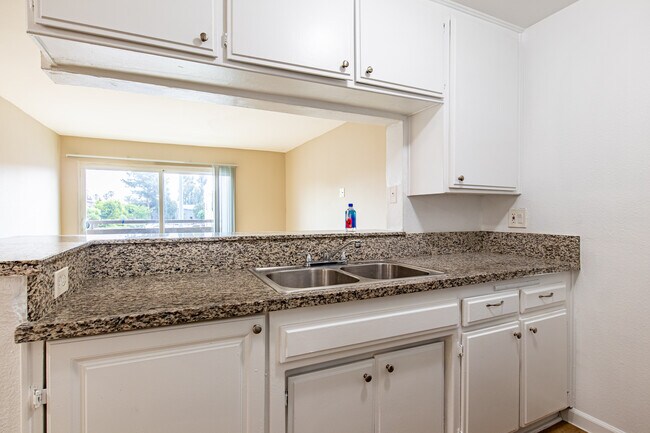 Van Nuys Apartments