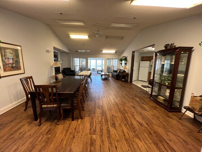 Laurel Oaks - Clubhouse