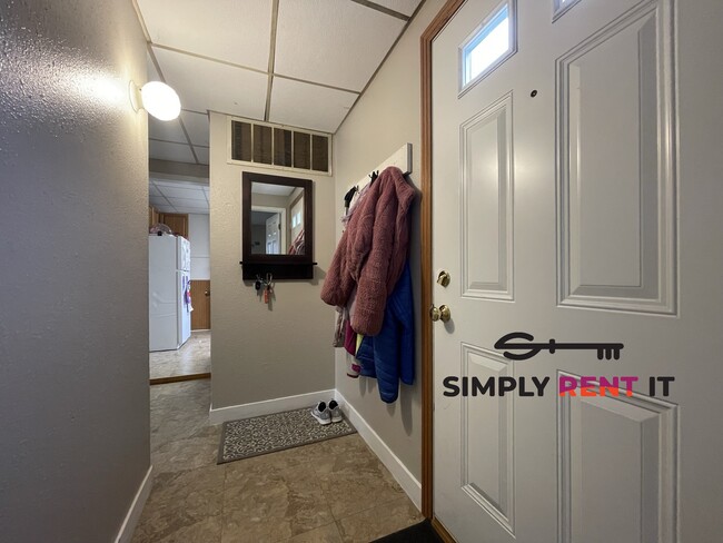 Photo - Tri-Plex, 2 and 3 Bedrooms On Campus! Avai... Condo Unit 101