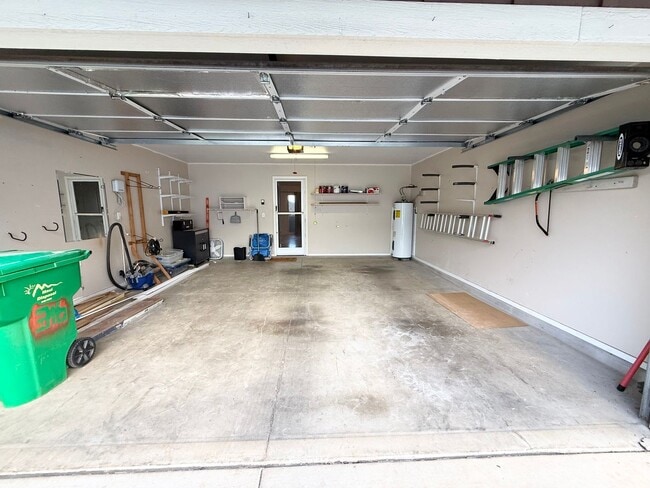 Photo - Available NOW – Beautiful Milo Court Townh...