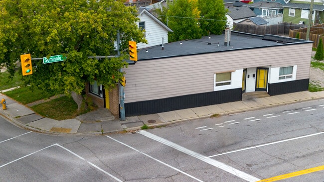 Photo - 1496 Drouillard Rd