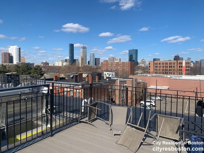 Photo - 38 Williams St Unit 3