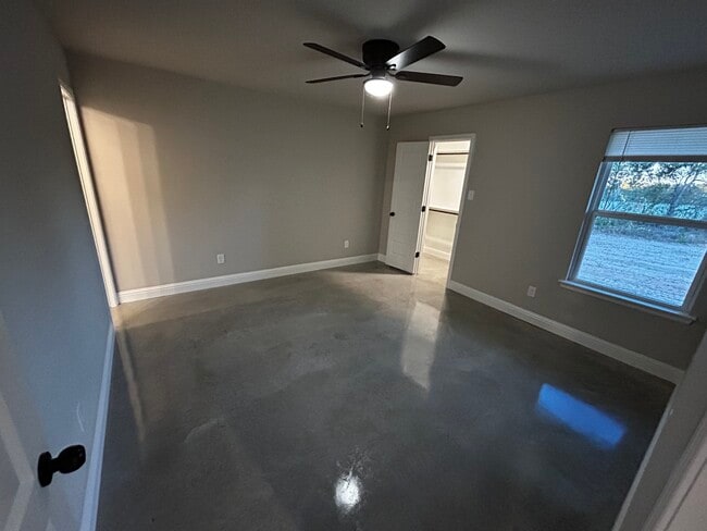 Photo - 10032 W Hwy 199