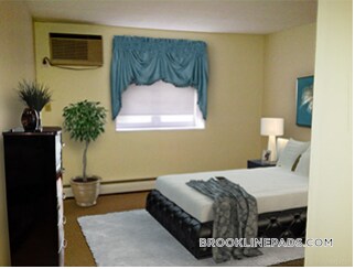 Photo - 222 Babcock St Unit 1C