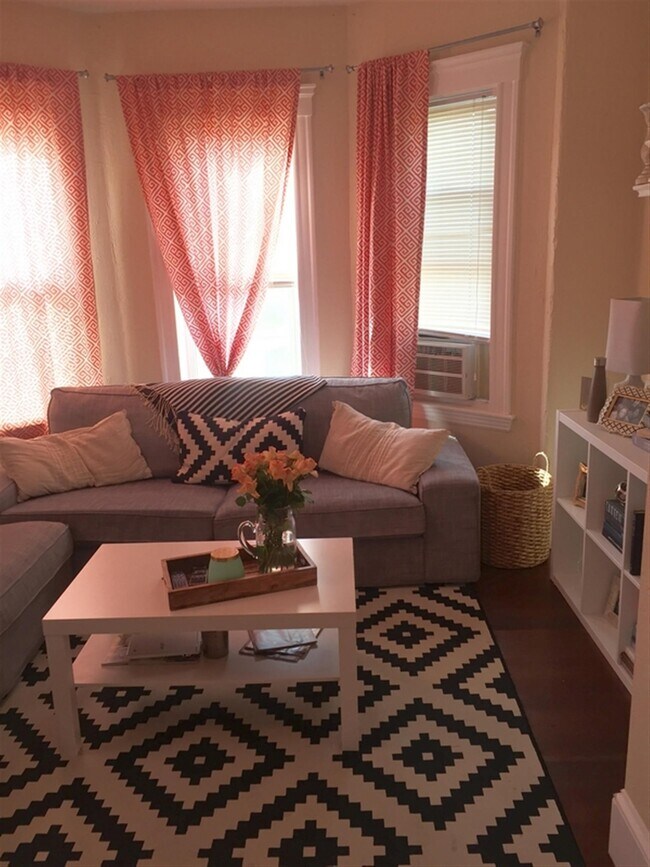 Photo - 12 Charles E Ryan Rd Unidad 2