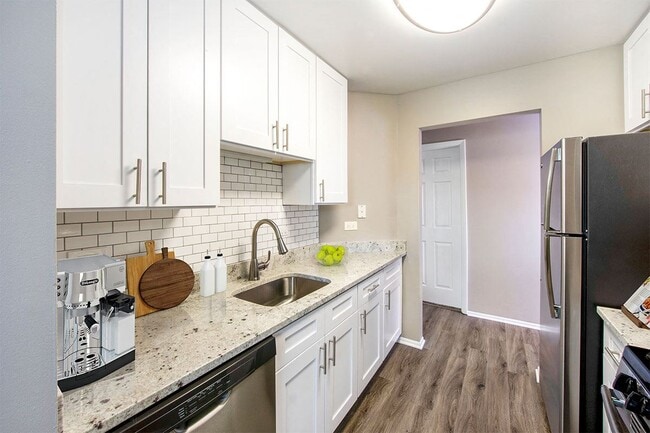 Photo - Village Green of Schaumburg