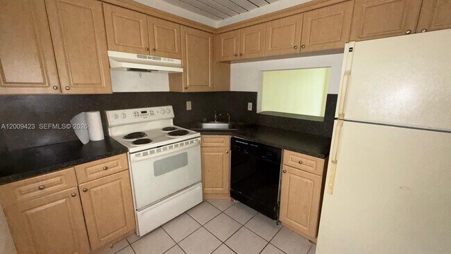 Photo - 3774 Inverrary Blvd Unit 105P