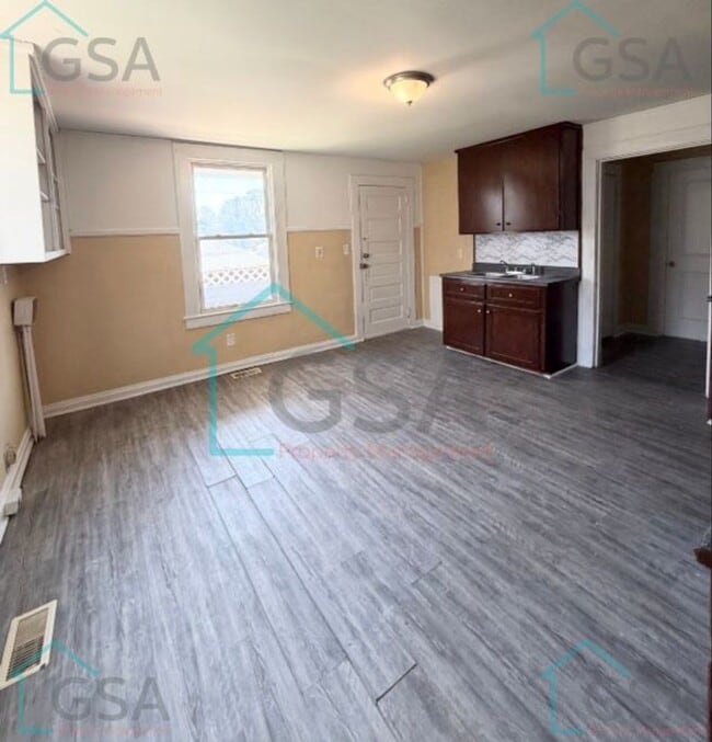 Photo - 2 Bedroom 1 Bath Available!