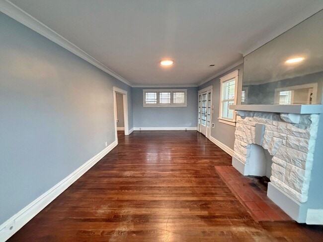 Photo - Recently Renovated Brick Home Minutes Away from Crosstown, Midtown, Rhodes & More!
