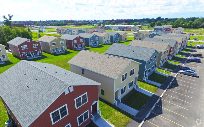 Building Photo - Collegiate Village of Potsdam Rental