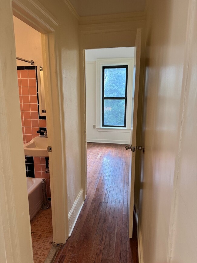 Photo - 328 W 101st St Unit Apt 4B