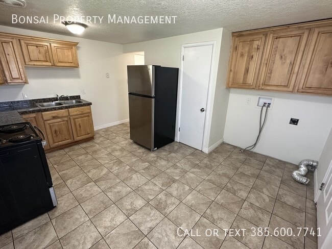 Photo - 1336 S Cheyenne St