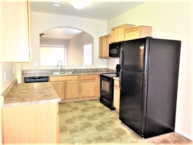 Photo - 1119 W Vineyard Rd