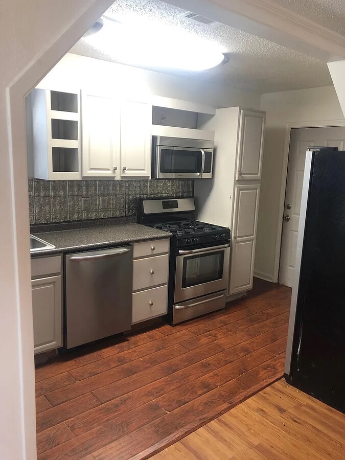 Photo - 411 S E St