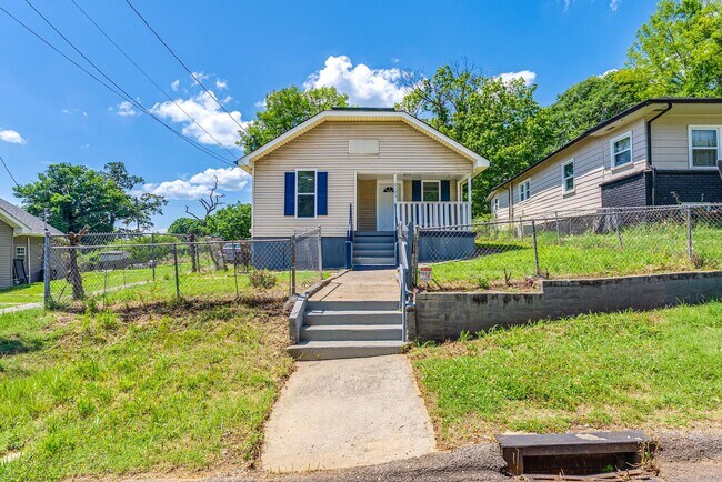 Photo - 2123 Vermont Ave