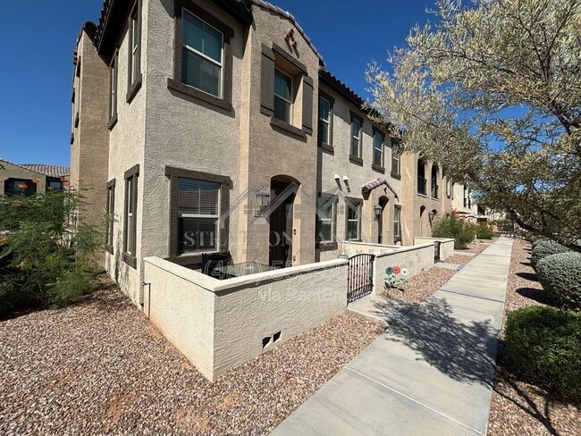 Photo - 155 N Lakeview Blvd