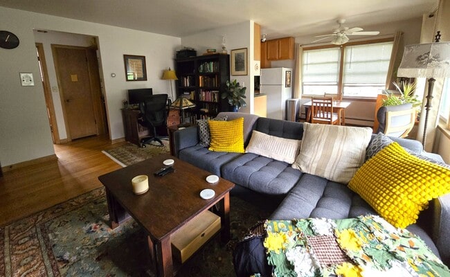 Photo - 4112 N Kedvale Ave Unit 2E