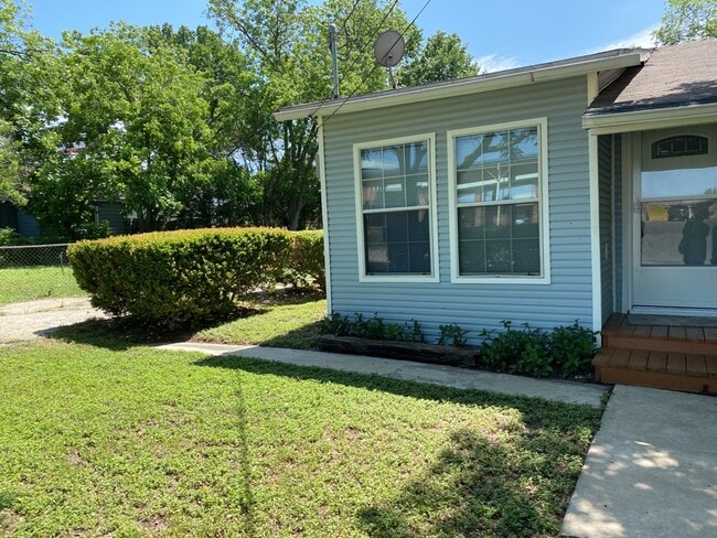 Photo - 156 S Grape Ave