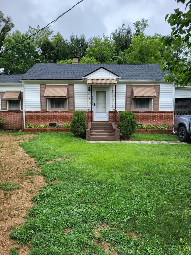 Building Photo - 2620 Shelby St Rental