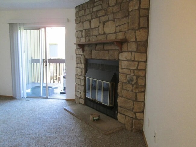 Photo - 2744 E Nichols Cir