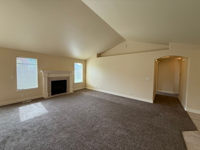 Photo - Bethel Area Home