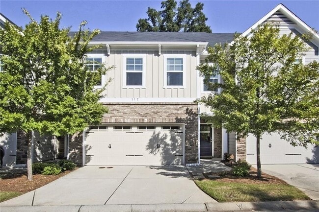 Building Photo - 112 Davina Dr