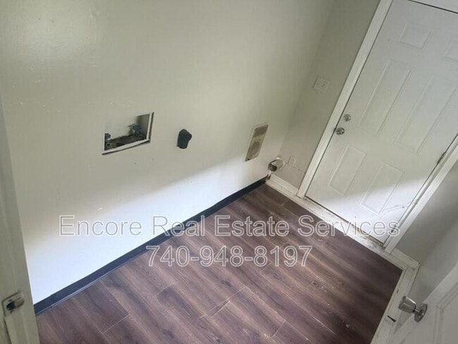 Photo - 144 1/2 S 3rd St