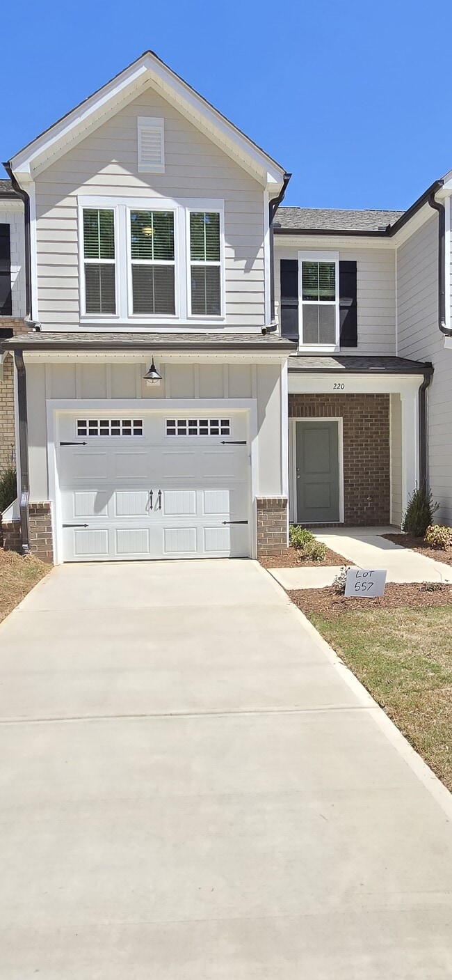 Building Photo - 220 Broomside Ave