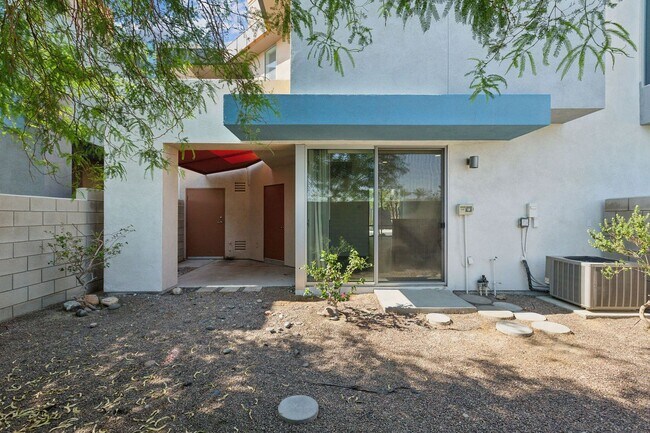 Photo - 2 Bed / 2.5 Bath Palermo Townhome