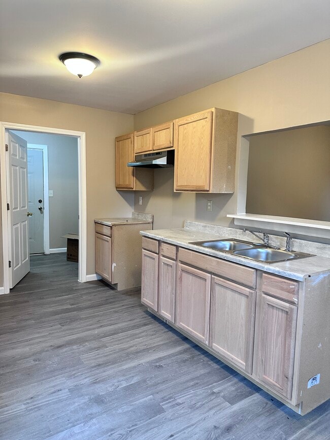 Photo - 141 W Michigan Ave