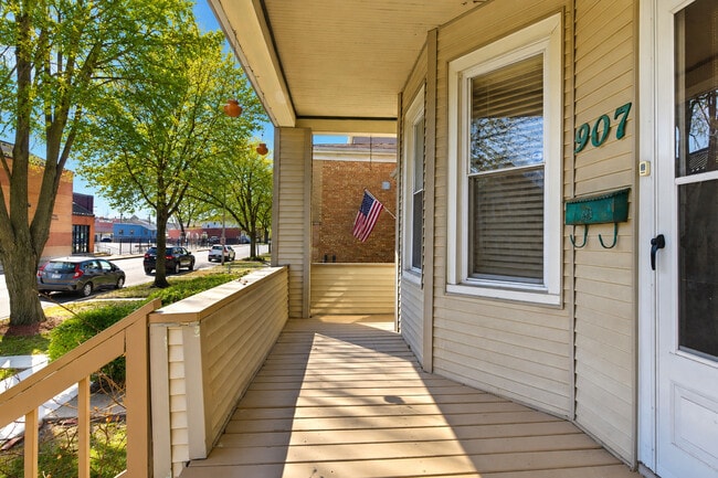 Photo - 907 Ferdinand Ave