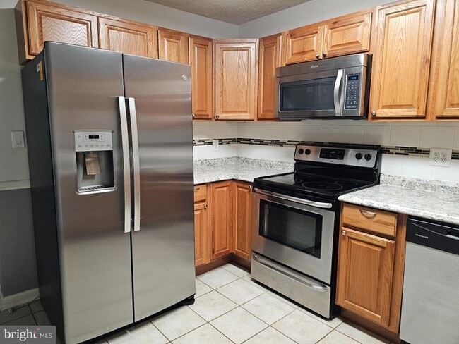 Photo - 726 Olde Greenwich Cir