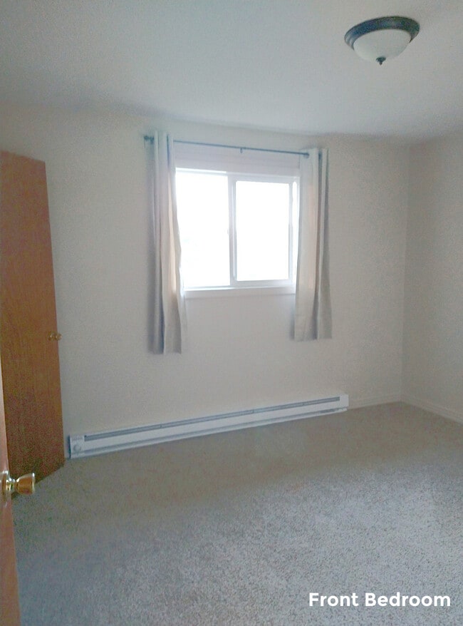 Front Bedroom - 2282 Johnstone Rd