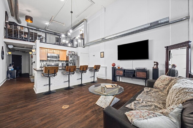 Photo - Urban Loft Condo Featuring Stunning Views & Rooftop Entertaining Unit 204