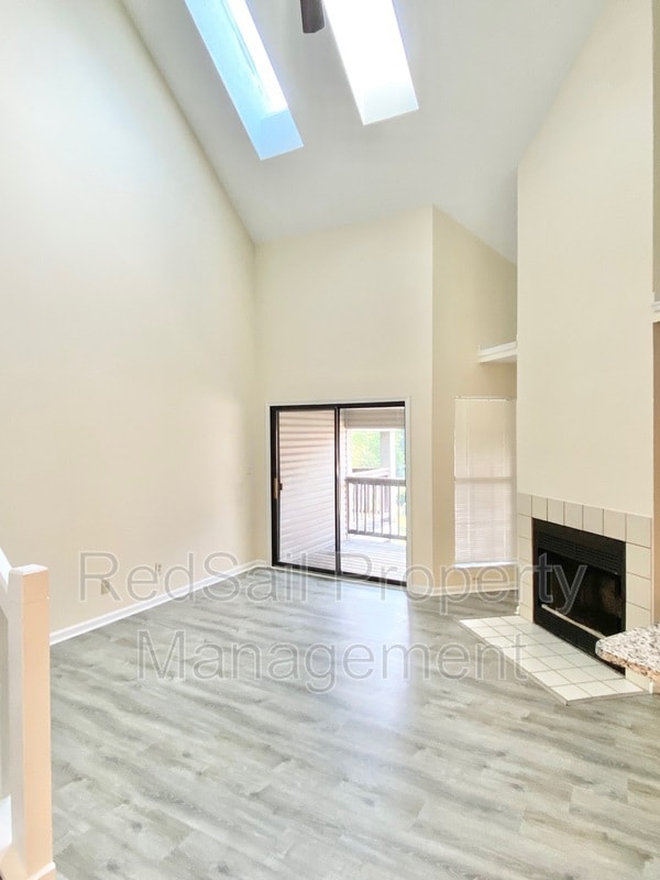 Photo - 740 Brookside Dr