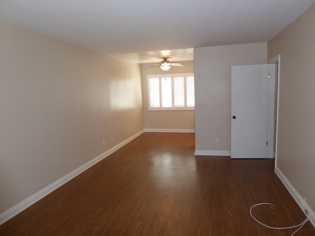 Photo - 8428 Amigo Ave