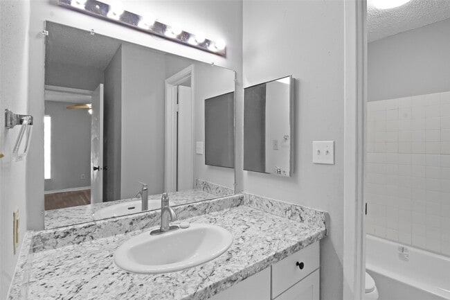 Photo - 3919 Fairmont Pkwy Unit 257