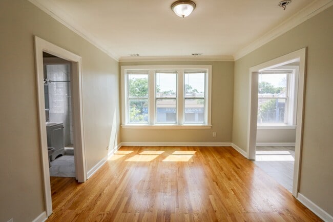 Photo - 3022 N Cicero Ave Unidad 1